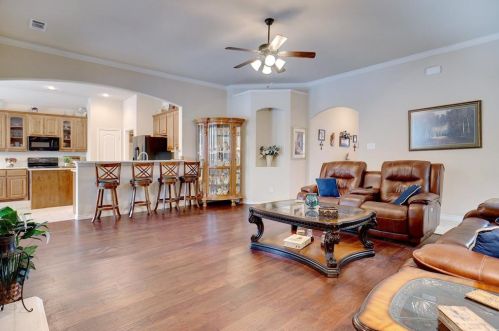 6321 Lake Side Dr, Fort Worth TX 76179 exterior