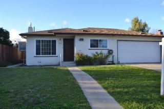 3355 Mayfair Blvd, Fresno, CA 93703-3254