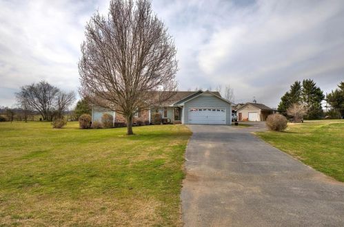 20 Cottonwood Ct, Taylorsville, GA 30178-1746