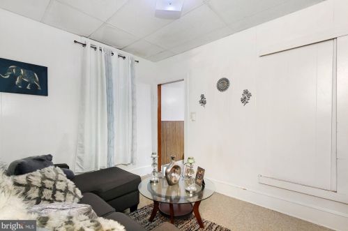557 Philadelphia St, York, PA 17401-3349