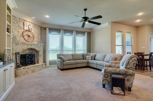 7012 Katie Corral Dr, Fort Worth TX  76126-6440 exterior