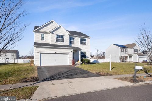 316 Pigott Dr, Florence, NJ 08518-4029