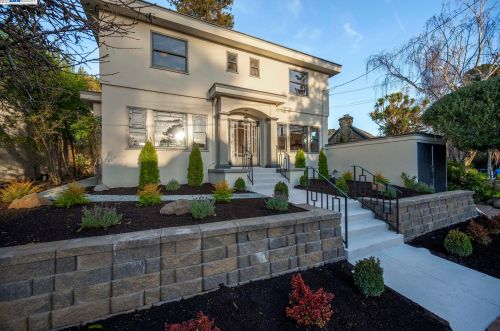 5 Edgecroft Rd, Berkeley, CA 94707-1412