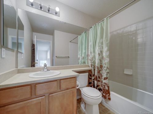 4875 Eaton Park Way, Aurora CO 80016-4292 exterior