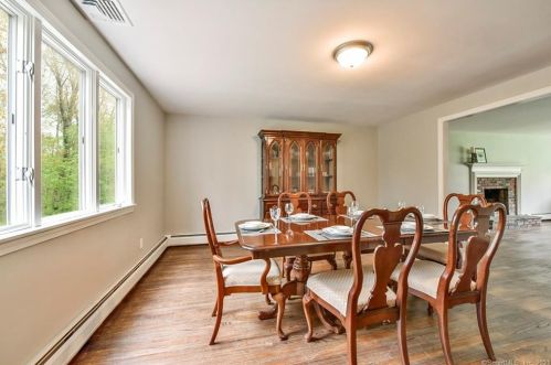 195 Orchard Hill Dr, Wapping CT  06074-3022 exterior