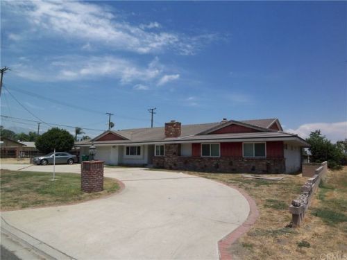 12811 Roswell Ave, Chino, CA 91710-3045