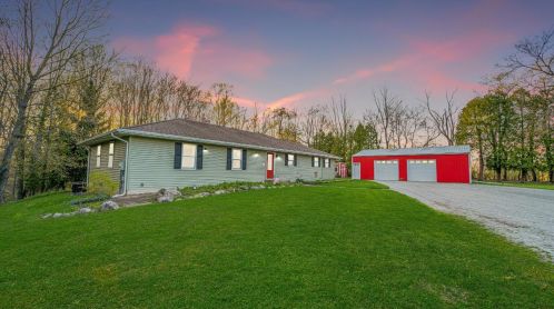 896 400, Valpo, IN 46383-9751