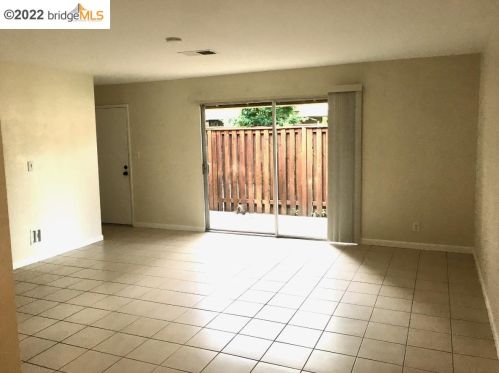 2043 Olivera Rd, Concord, CA 94520-5466