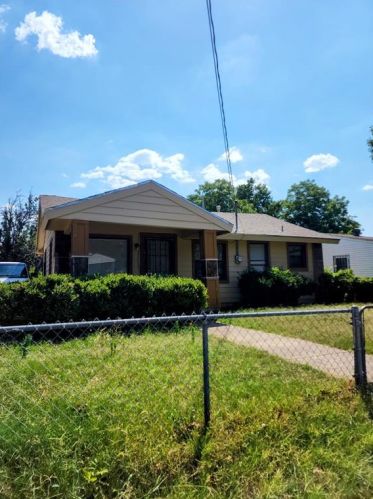 5137 Audrey St, Dallas, TX 75210-3042