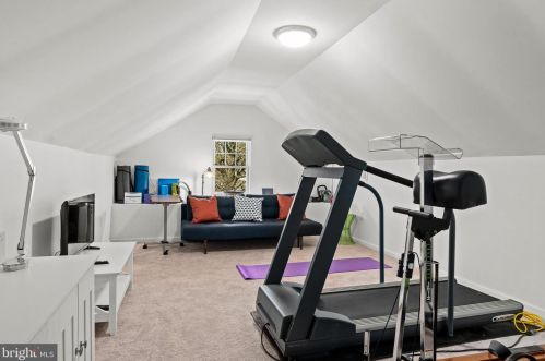 658 Greenman Rd, Haddonfield NJ 08033-2720 exterior