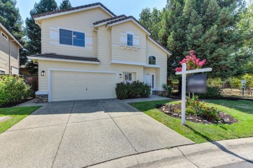 132 Royalton Cir, Folsom, CA 95630-9500