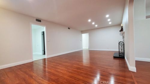 1867 Beacon Ave, Anaheim CA  92804-4562 exterior