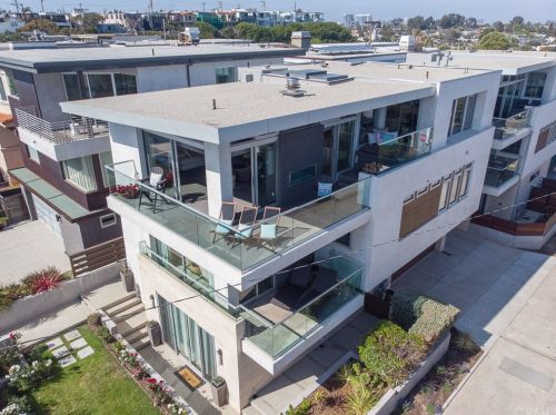 2400 Alma Ave, Manhattan Beach, CA 90266-4340