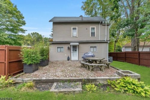 36 Main St, Hackettstown NJ  07840-1331 exterior