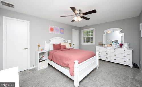 1161 Concord Dr, Haddonfield NJ 08033-3502 exterior