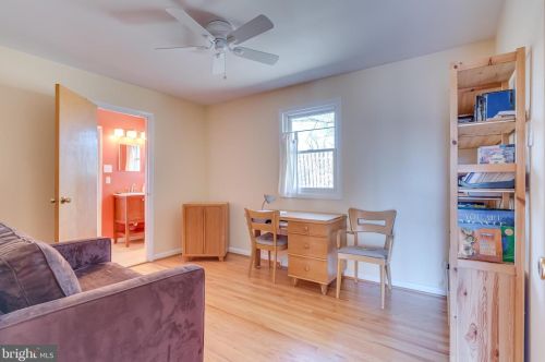 217 Elm St, Harpers Ferry WV 25425-6006 exterior