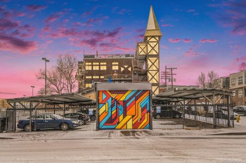 2715 Blake St, Denver CO  80205-2288 exterior