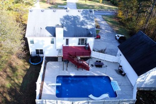 6895 Fletcher Dr, Winston, GA 30187-2315
