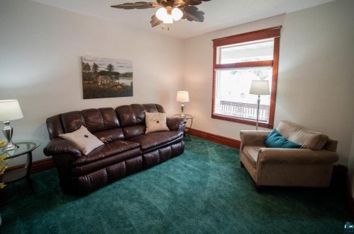 2817 Wicklow St, Duluth MN  55806-1415 exterior