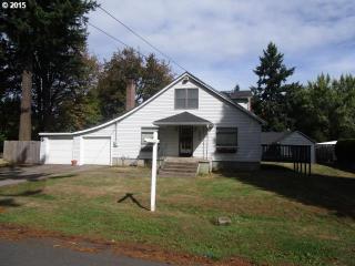 4033 Howe St, Portland, OR 97222-5794