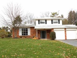 1382 Reymond Rd, Columbus, OH 43220-3833