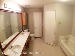 5100 Cedar Springs Dr, Fort Worth TX  76179-5043 exterior