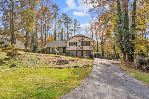 2511 Amalfi Dr, Conyers, GA 30012-2957