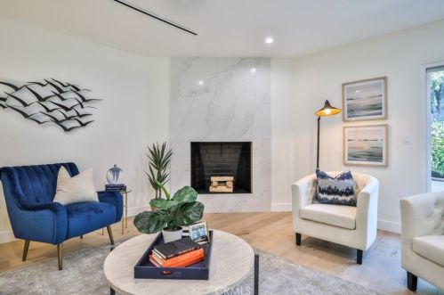 5810 Mammoth Ave, Van Nuys CA  91401-4419 exterior