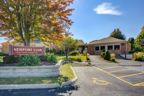 552 Alton Ct, Carol Stream IL  60188-9212 exterior