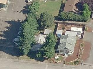 48095 Commercial St, Oakridge, OR 97463-9419