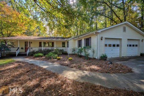 1010 Carpenter Ln, Buckhead, GA 30625-2500