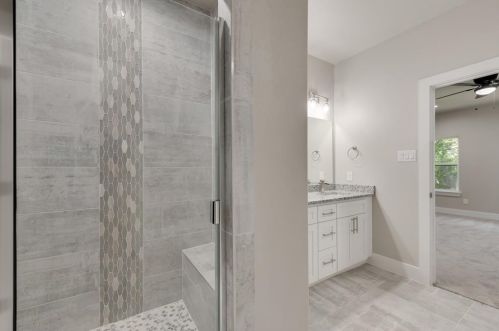 1635 Gdn Dr, Dallas TX  75215-4544 exterior