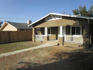 1109 Harvard Ave, Fresno, CA 93705-4429