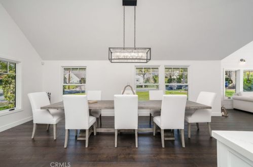 864 Kenneth Rd, Glendale CA  91202-1448 exterior