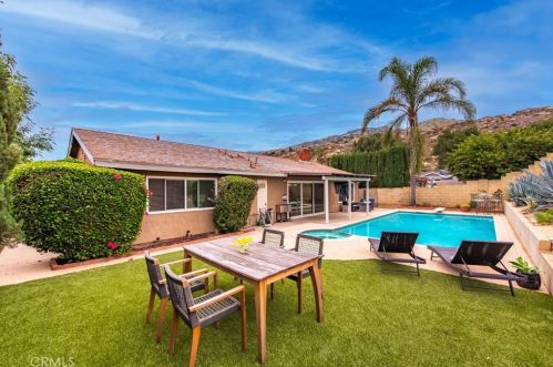 6750 Charing St, Simi Valley CA 93063-3926 exterior