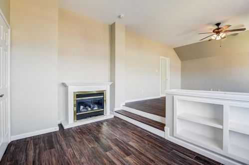 3908 Randall Ln, Carrollton TX 75007-1085 exterior