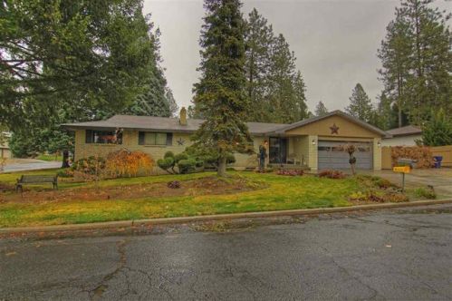 5322 Pacific Park Dr, Spokane, WA 99208-9655