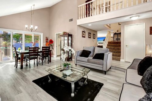 1290 Tippetts Ln, Anaheim, CA 92807-2422
