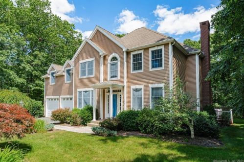156 Tamarac Dr, Glastonbury, CT 06033-1941