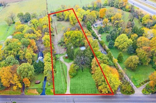 2449 Springfield Xenia Rd, Springfield, OH 45506-3941