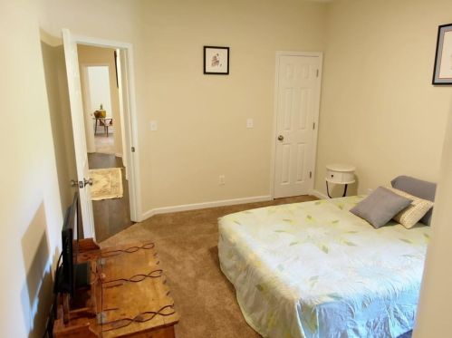 2650 Burton Rd, Atlanta GA  30311-1224 exterior