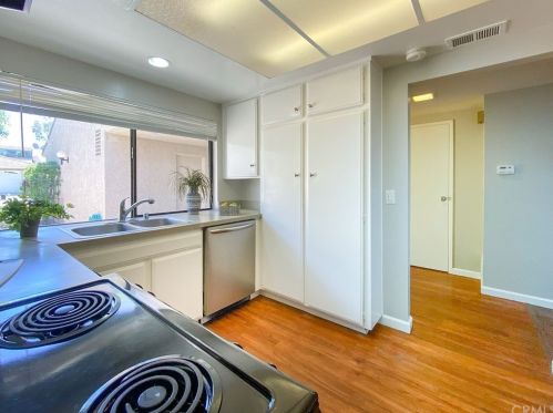 17251 Chestnut, Irvine CA  92612-2316 exterior