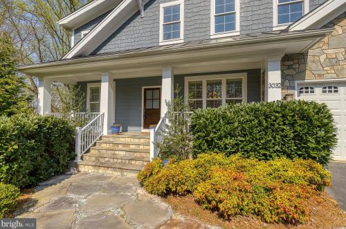 3032 Hazelton St, Falls Church, VA 22044-1713