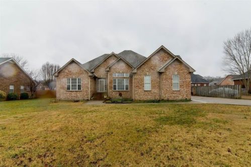 1618 Blairmont Dr, Lebanon, TN 37087-3163