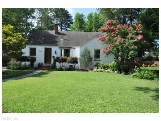 1051 Lexan Cres, Norfolk, VA 23508-1238