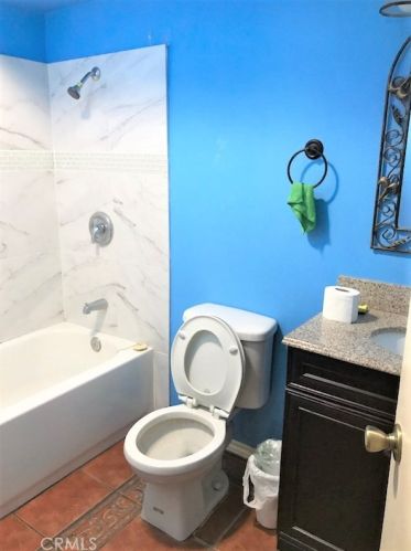 3416 Siskiyou Cir, Riverside CA  92503-4664 exterior