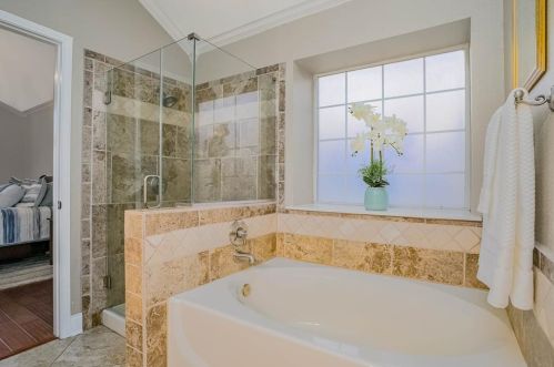 8609 Saranac Trl, Fort Worth TX  76118-7845 exterior