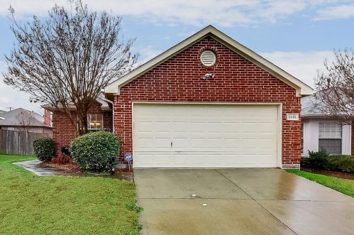 1418 Deville Cir, Garland TX  75043-1851 exterior