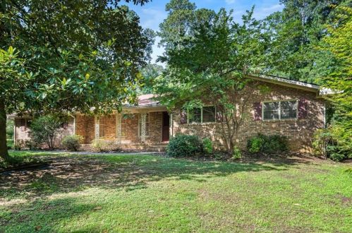 2359 Valley Way, Lithonia, GA 30078-3129