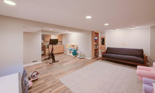 6975 Bramble Hill Dr, Cincinnati OH  45227-3260 exterior